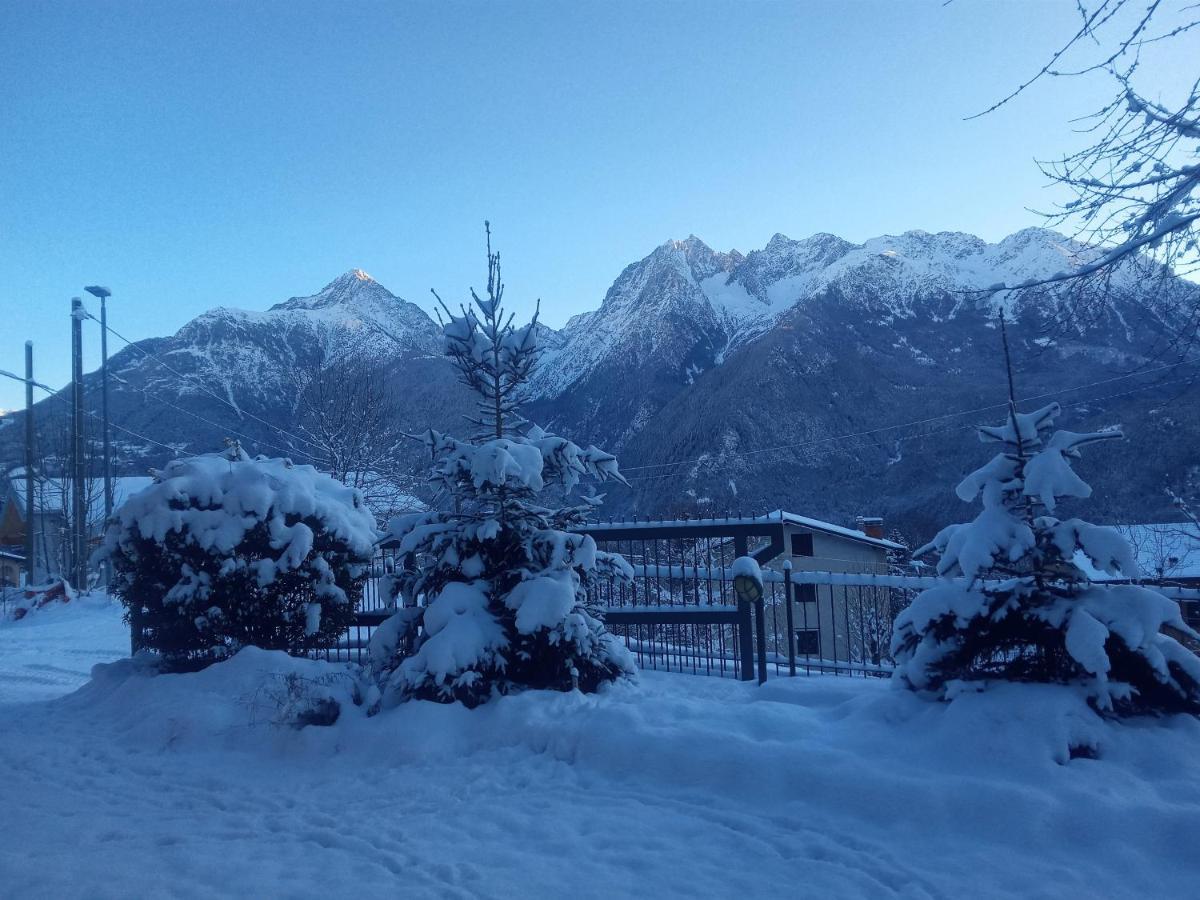 Casa Vacanza Pineta Malonno ภายนอก รูปภาพ