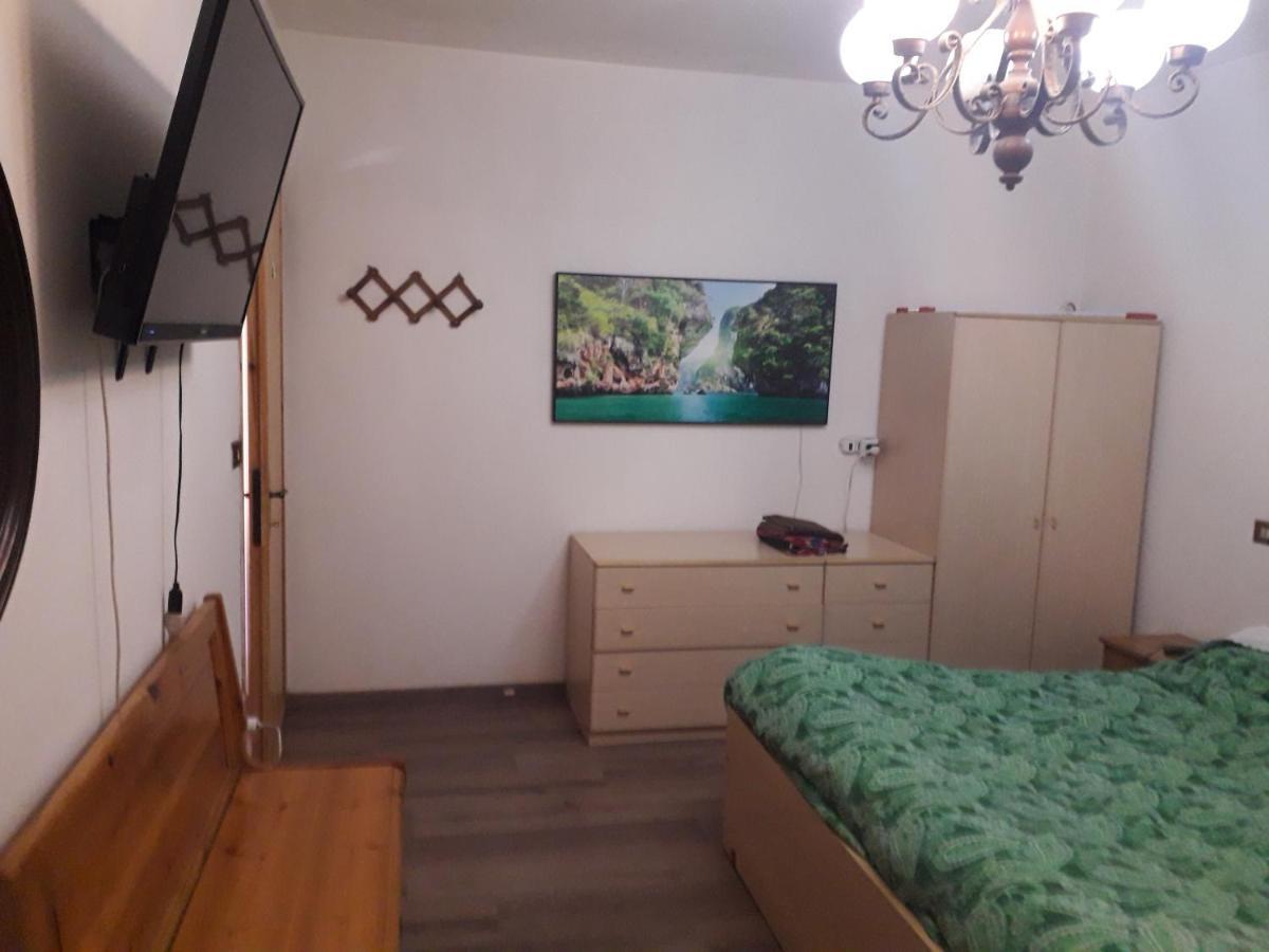 Casa Vacanza Pineta Malonno ภายนอก รูปภาพ
